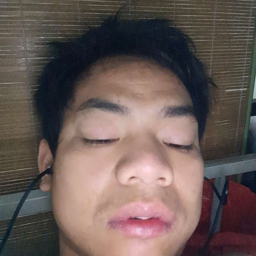 谦让踢丝袜的照片