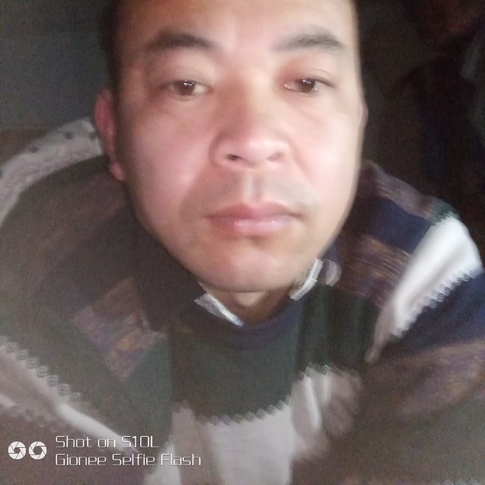 唐启军的照片