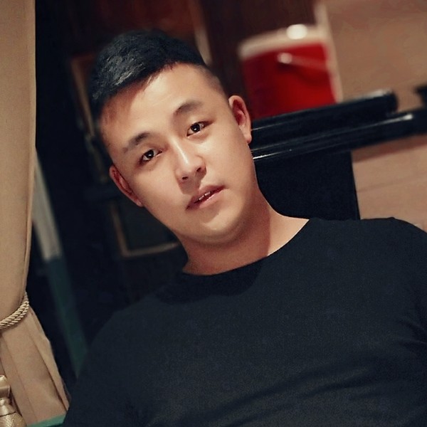 黑哥哥.的照片