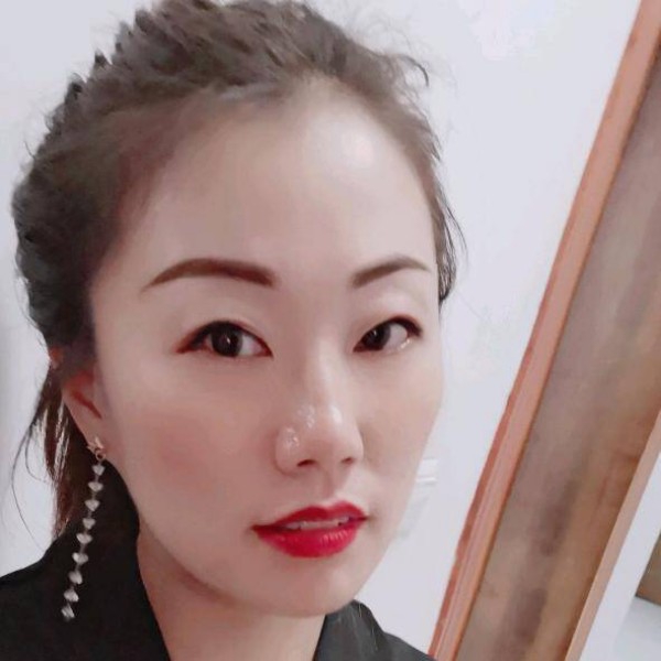 妖娆保卫陌颜的照片