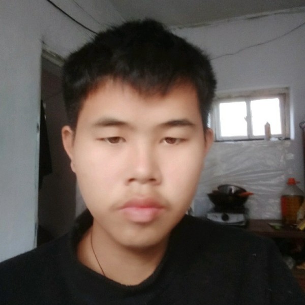 英俊的缥缈的照片