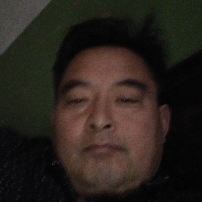 端庄鸡翅的照片