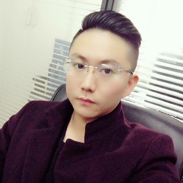 老铁7825的照片