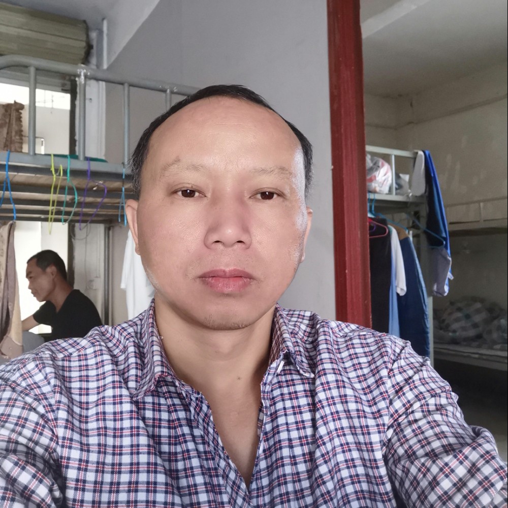 高高安安的照片