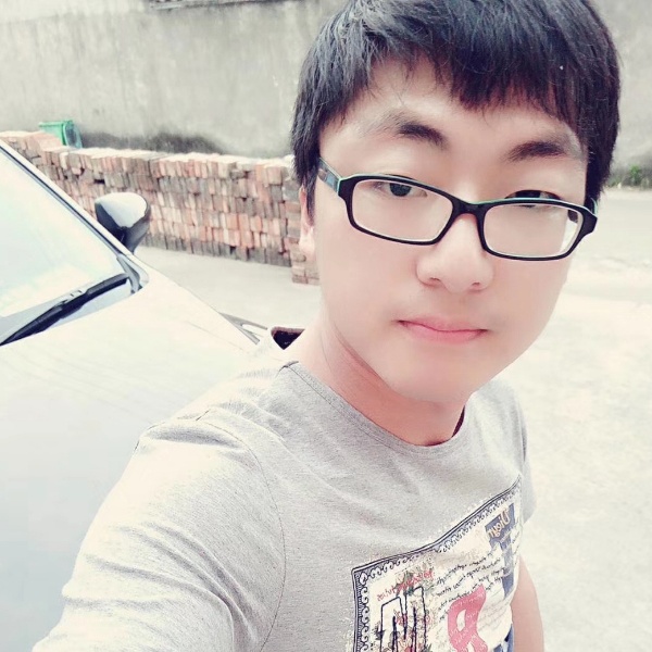 单薄向衬衫的照片