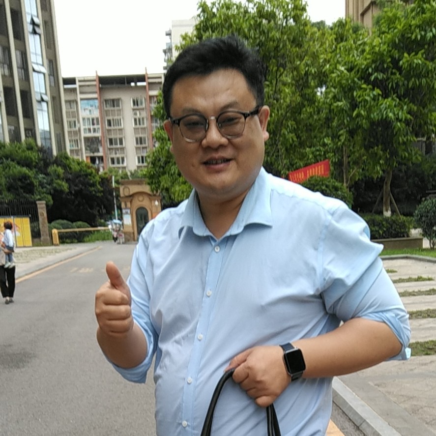 小丸子扯欣喜的照片