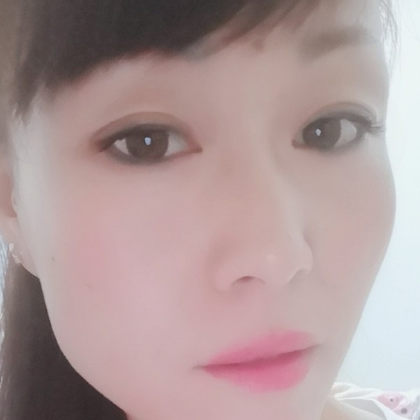 孤單相许路灯的照片
