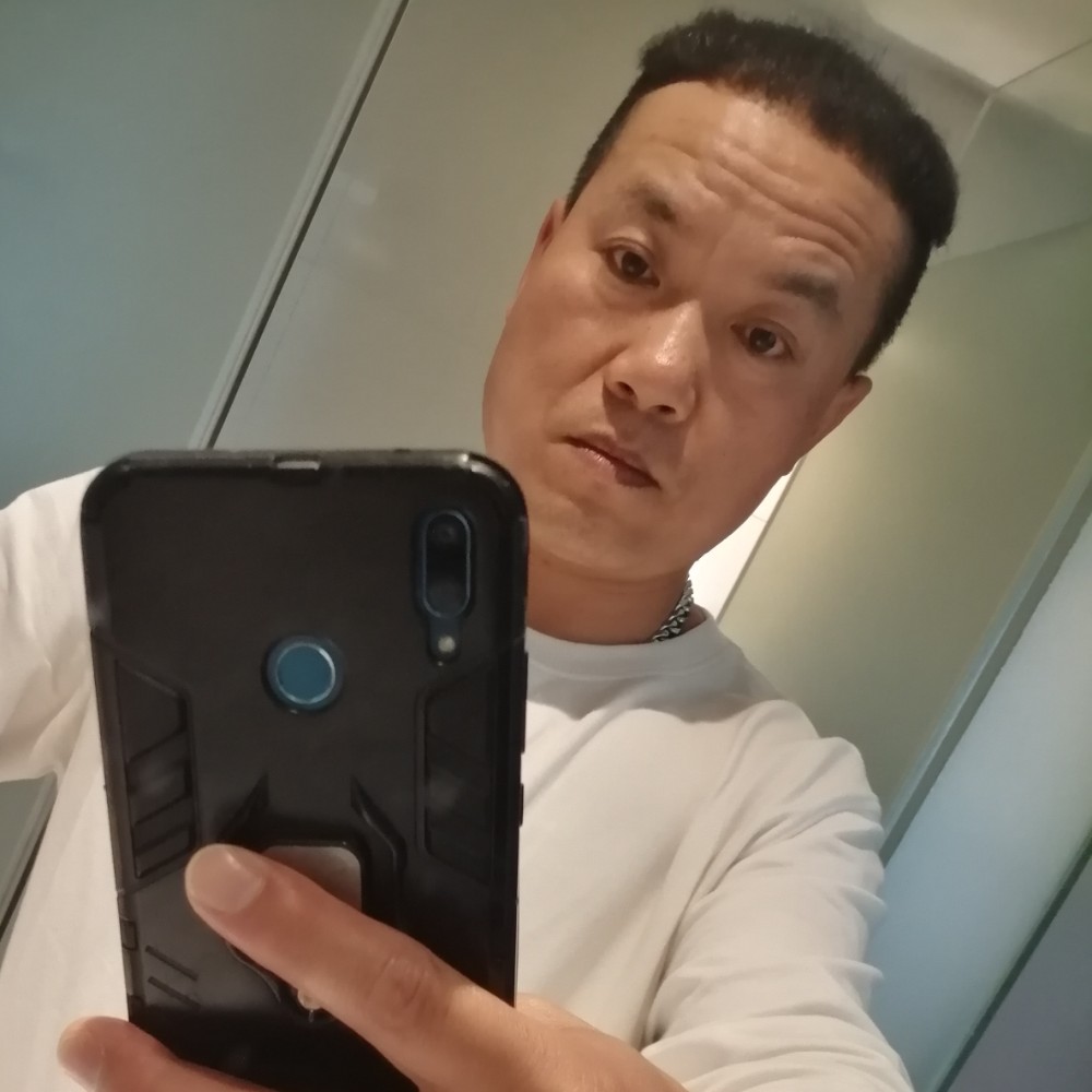 陈家三少帅的照片