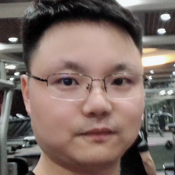 君逑卿的照片