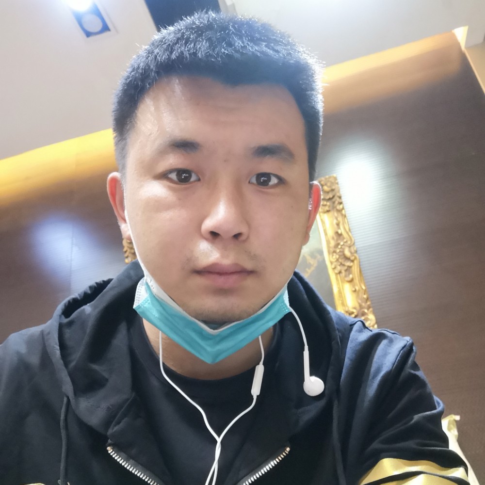 春华苦恋英俊的照片