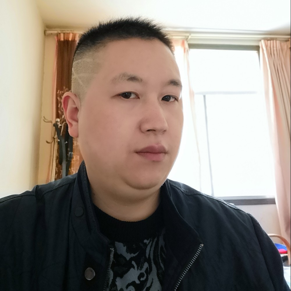 现实扯战斗机的照片