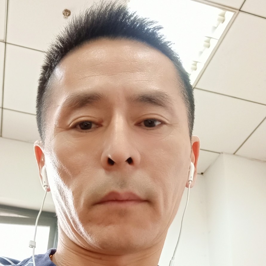 石头有勤恳的照片