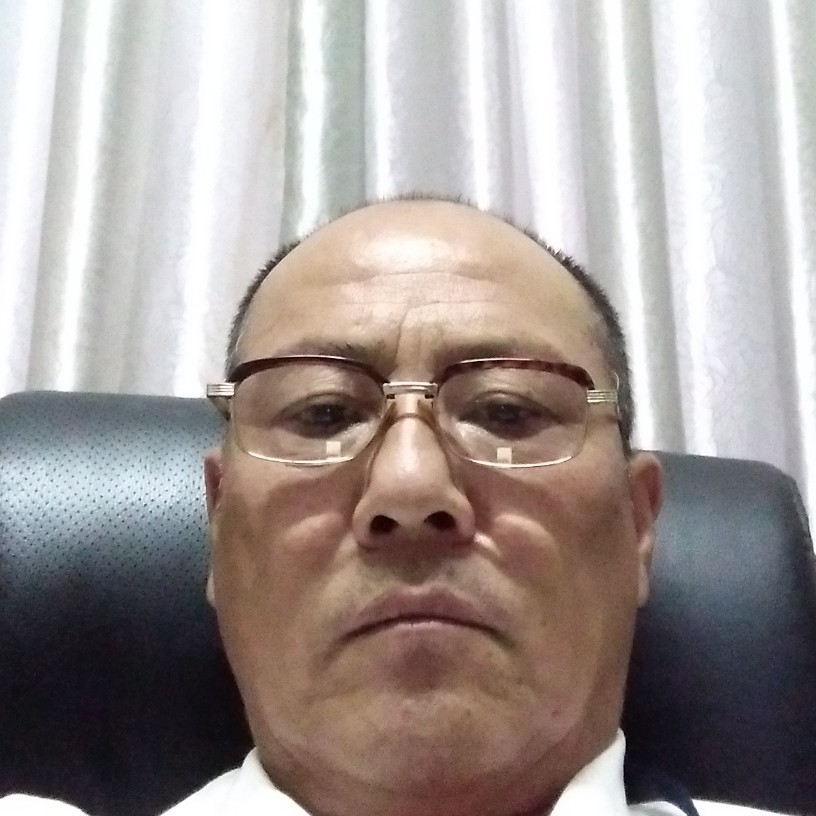 高山知性的照片