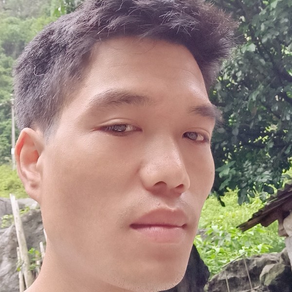 山岚闻陶醉的照片