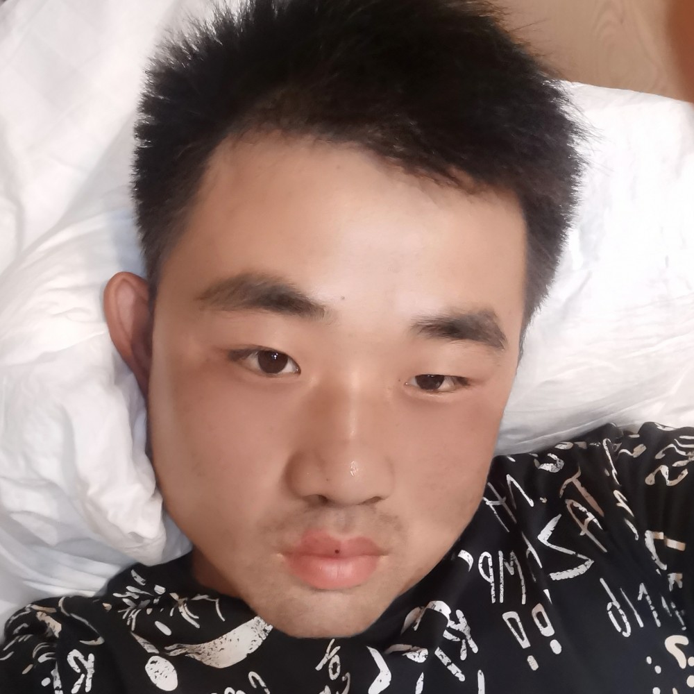 卡布奇诺的拿柜子的照片