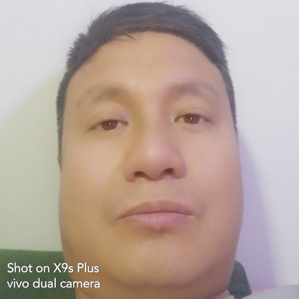 冷静迎水影的照片
