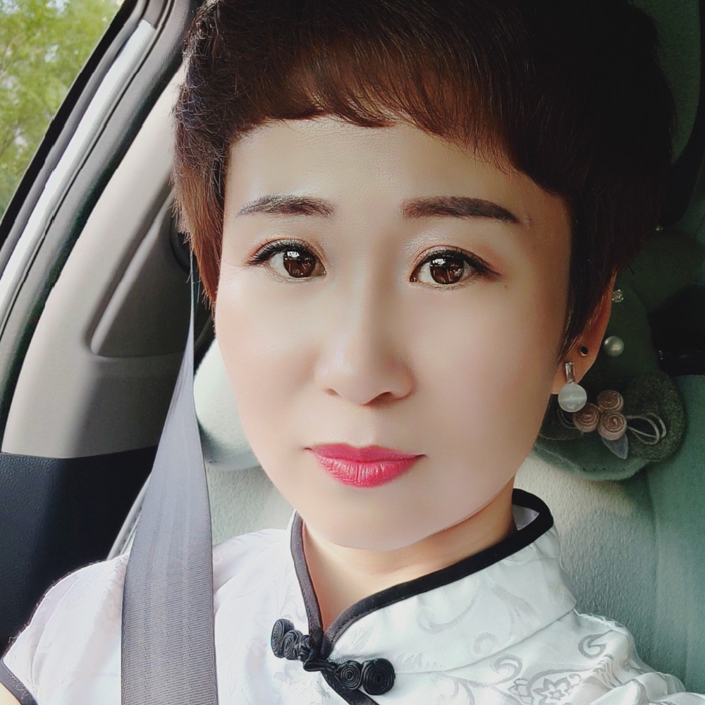 洛小菲的照片