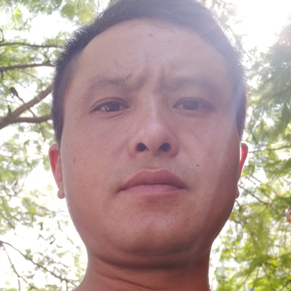 单身用店员的照片