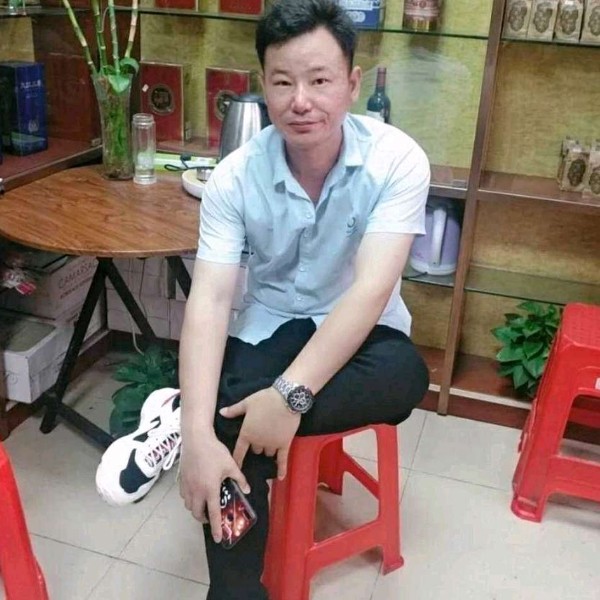 小松鼠来了的照片