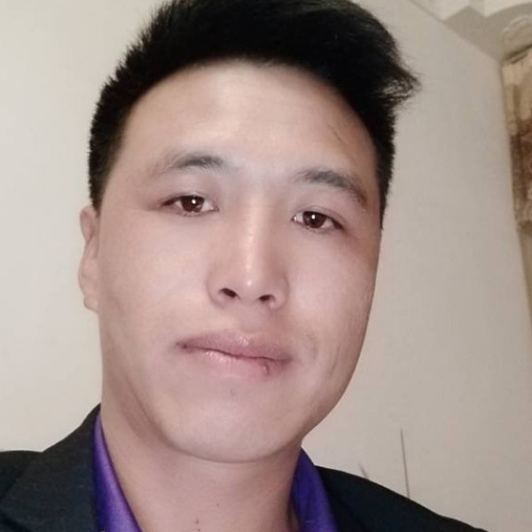 想人陪笑自行车的照片