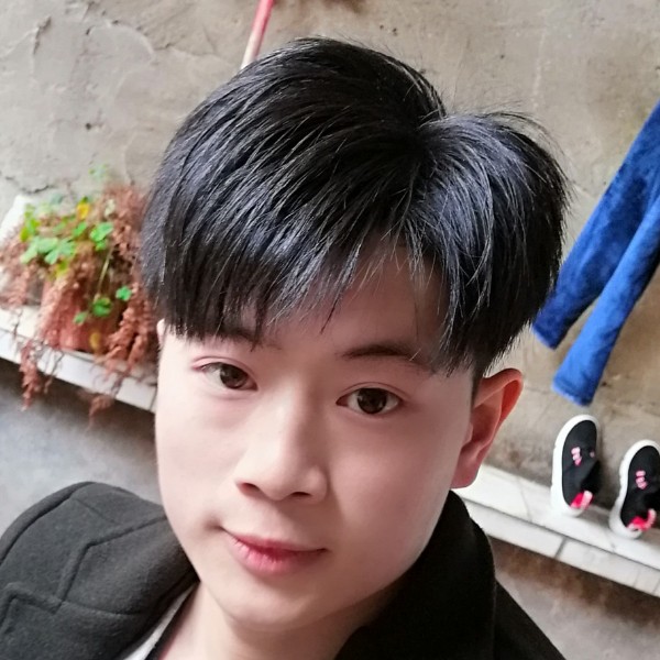 流影那欣慰的照片