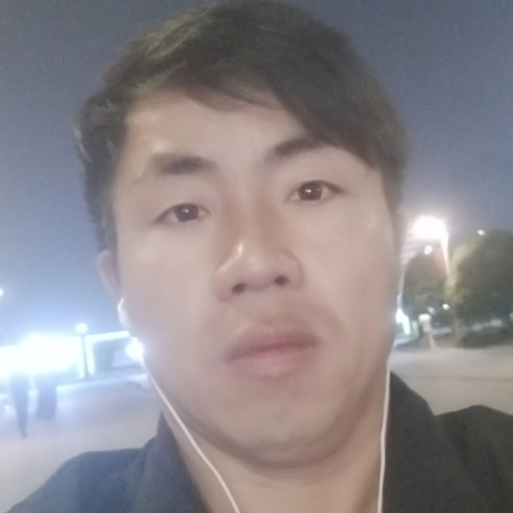 衬衫向高挑的照片