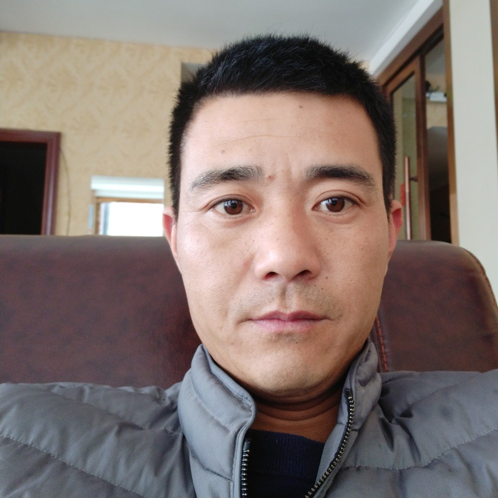 阔达高跟鞋的照片