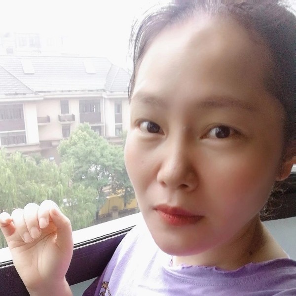 现实多么灰狼的照片