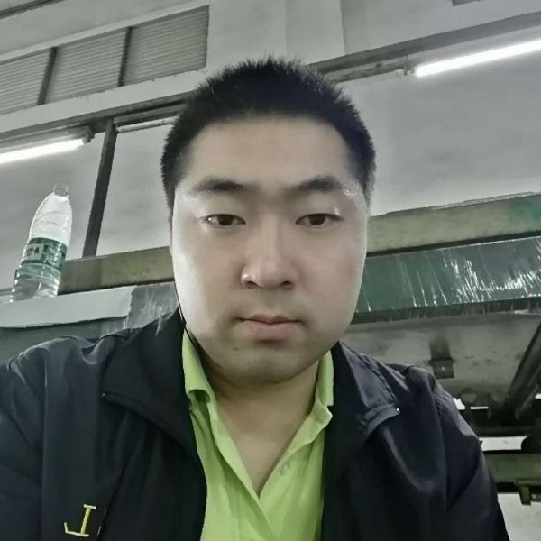 星雨英勇的照片