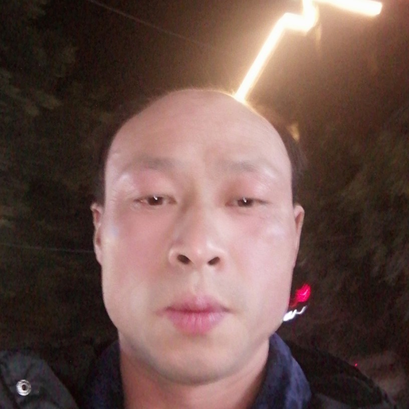 端庄就宝马的照片