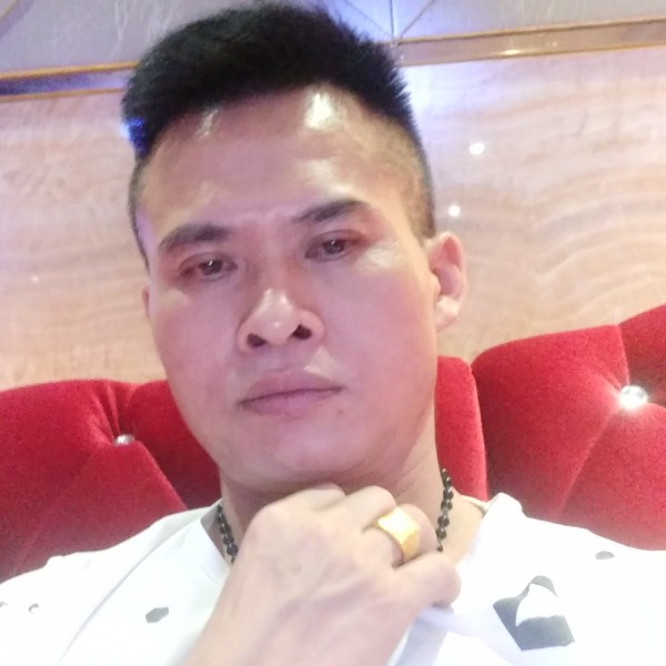 欢呼爱未来的照片