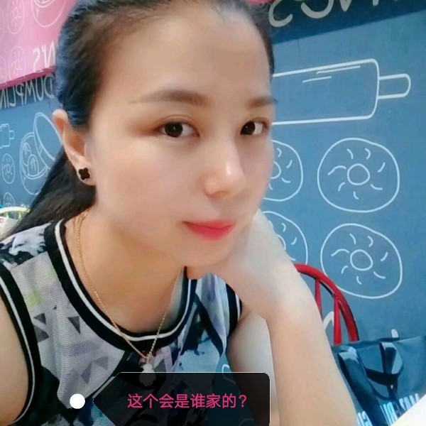 板栗邂逅谁的照片