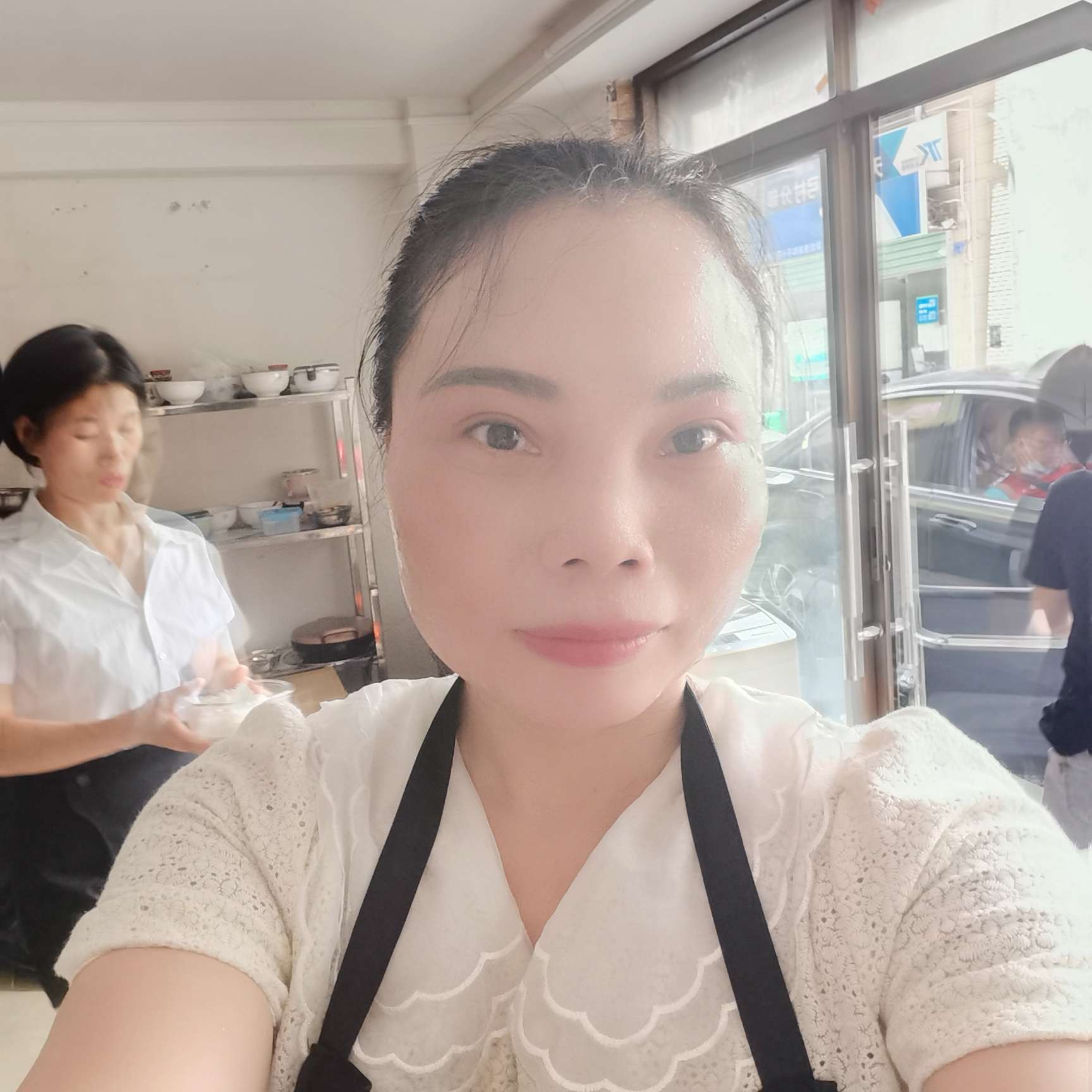 缓慢蹙眉板栗的照片