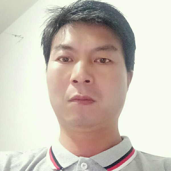 明亮吃醋天空的照片