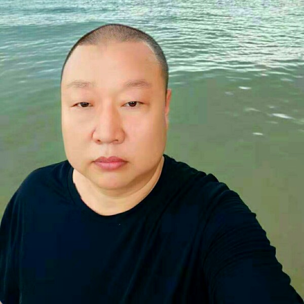唐腾飞的照片