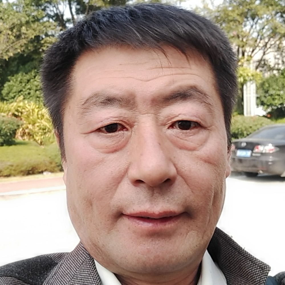 枯萎的草的照片