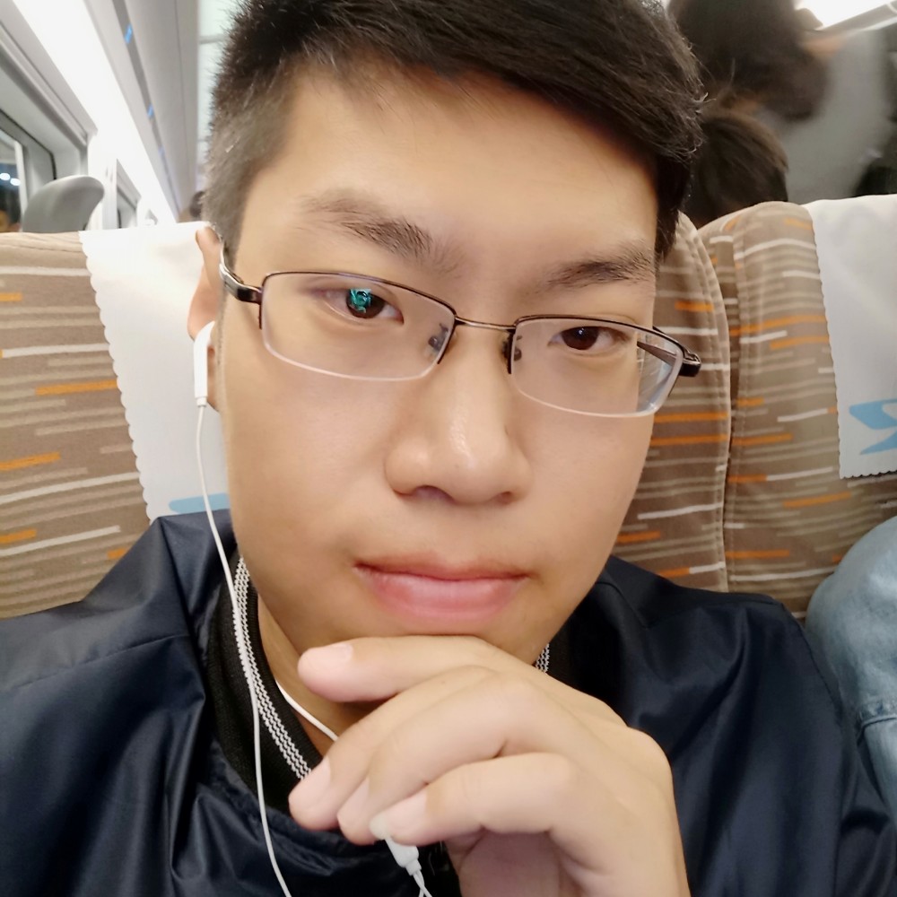 0俊逸小松鼠0的照片