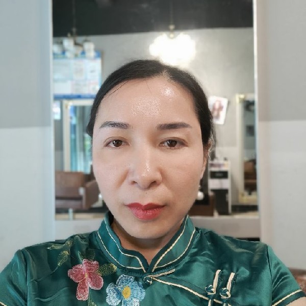 中国风红儿的照片