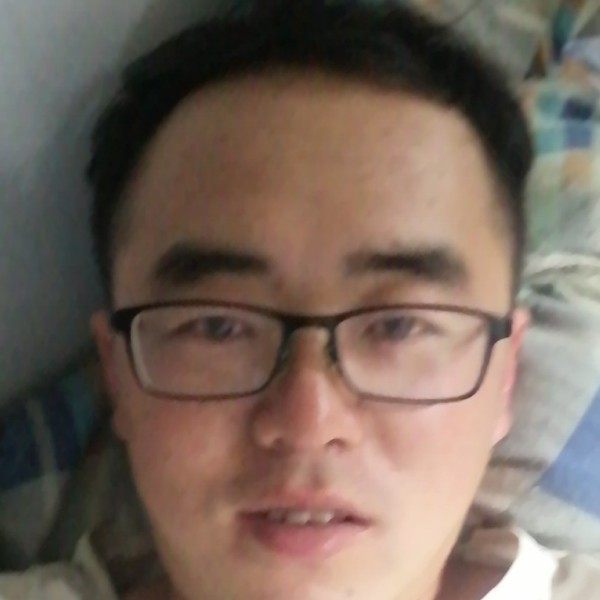 会撒娇的羽毛的照片