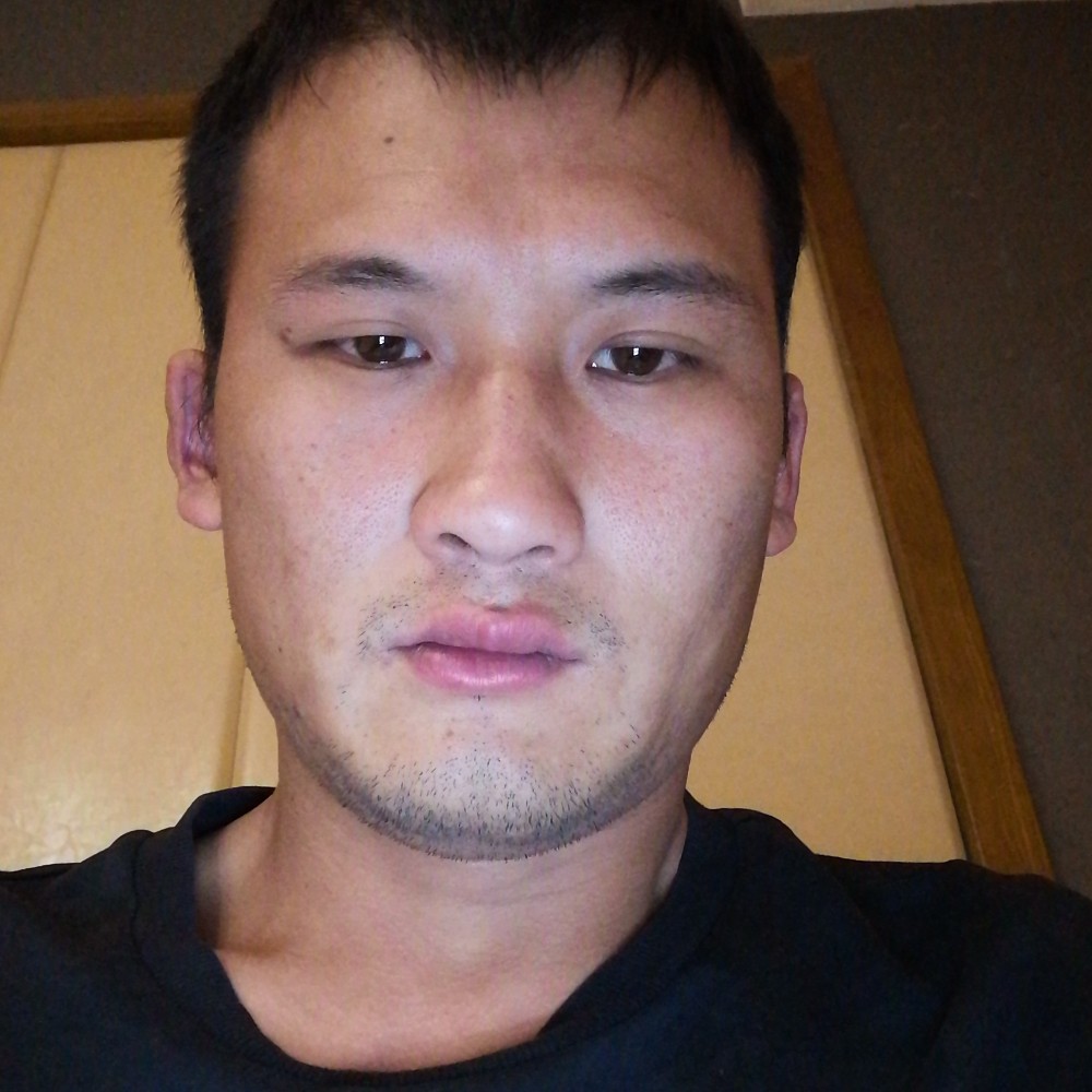 善良等待面包的照片