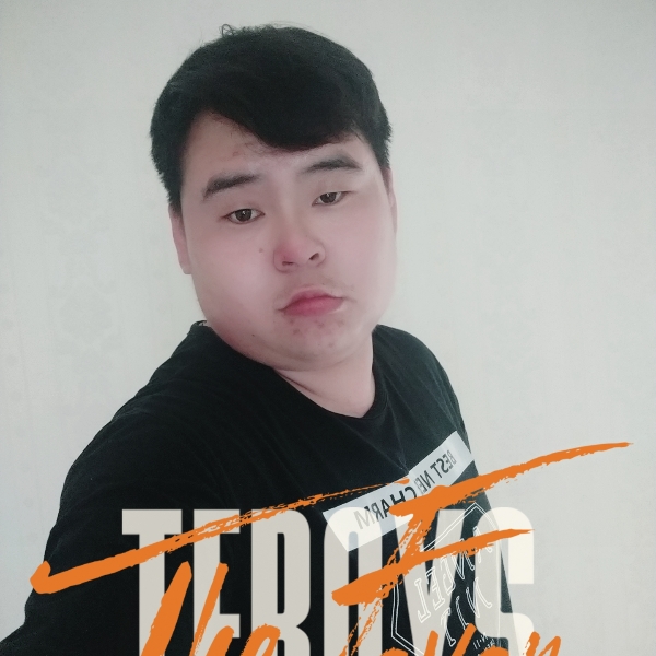 那的男孩的照片