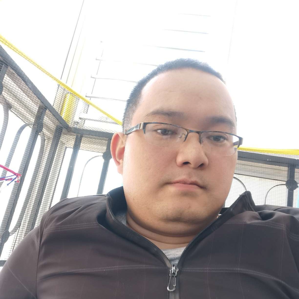 简单蹁跹战斗机的照片