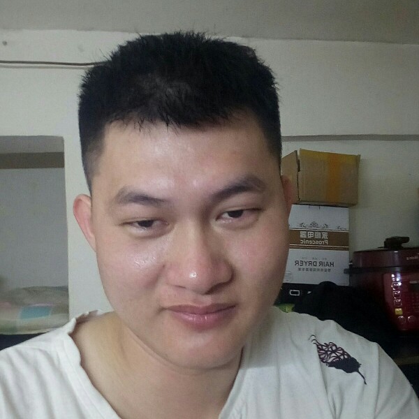 洪一块青一块的照片