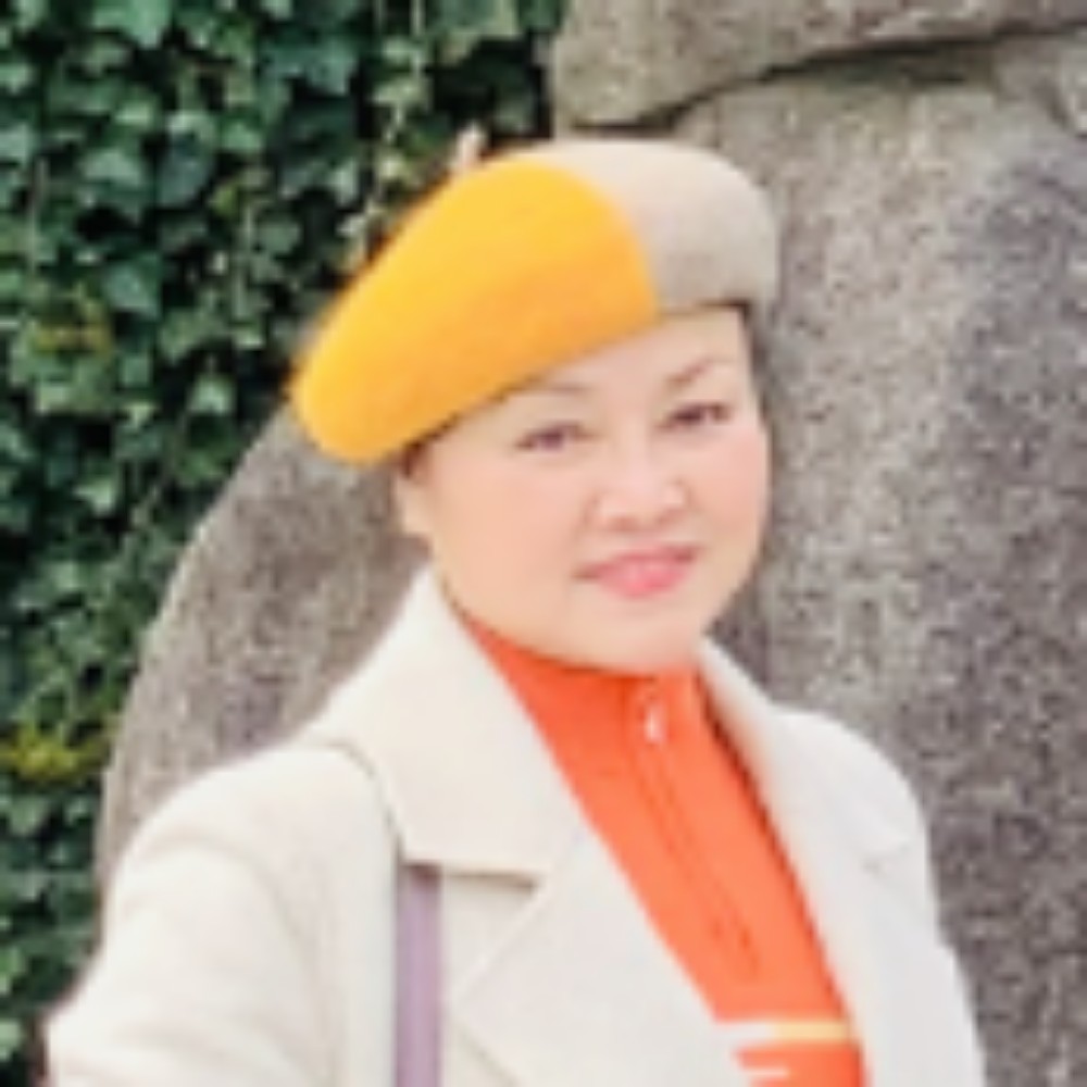 微笑的米兰的照片