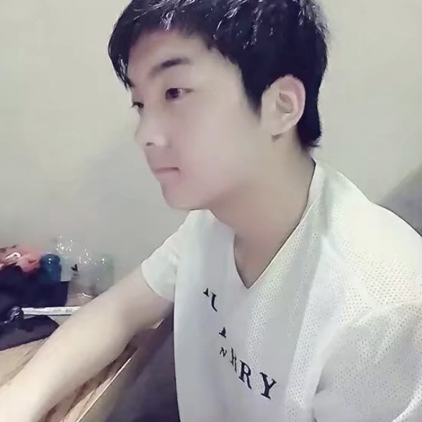 长得还可以吧的照片