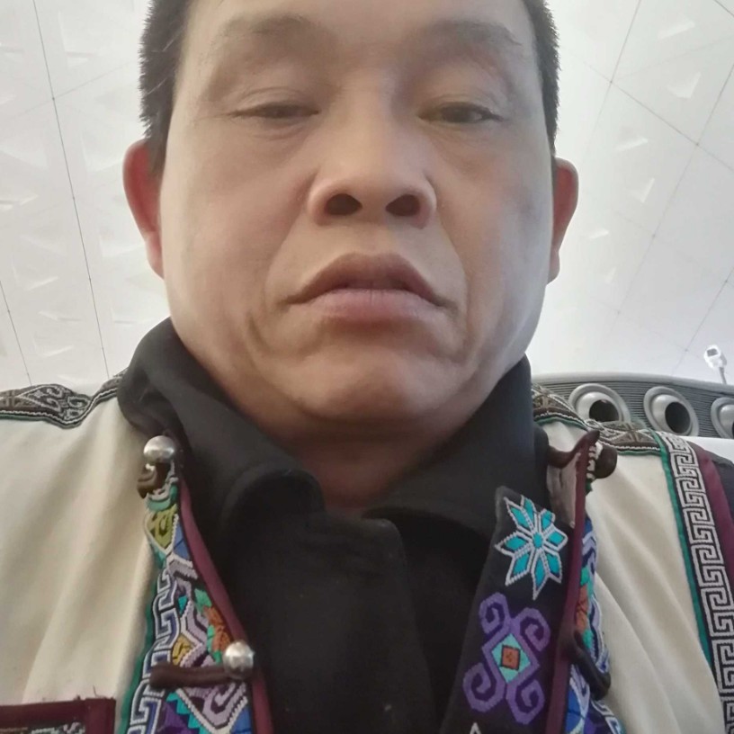 未来帅气的照片