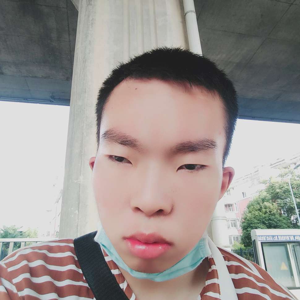 李赐赟的照片