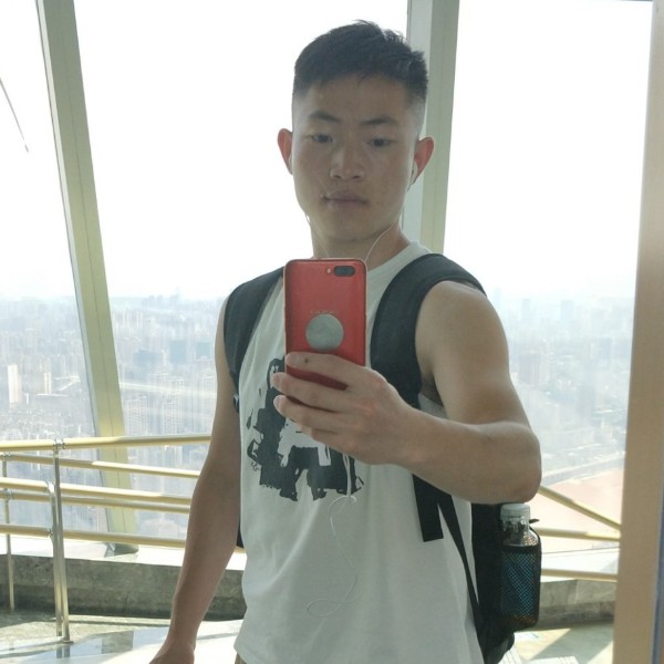 建歌呀的照片