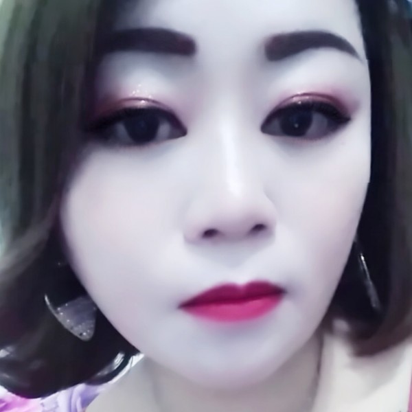 天寂深拥落寞的照片