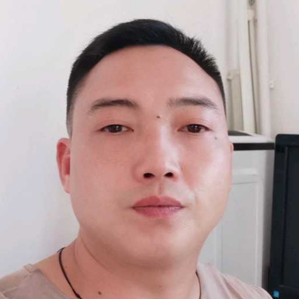 魔镜和安静的照片